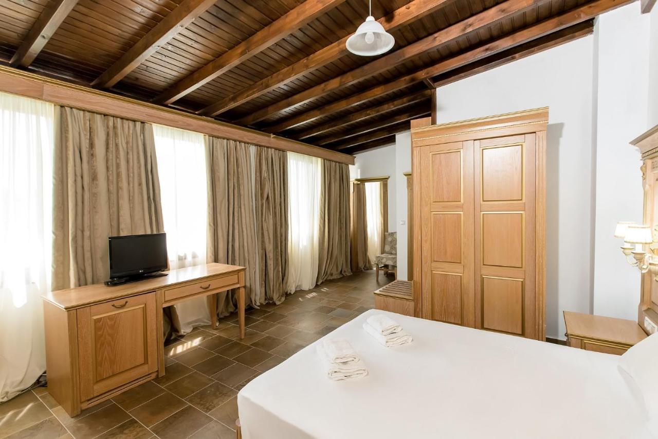 Skála Foúrkas Halkidiki Greek Pride Seafront Hotel מראה חיצוני תמונה