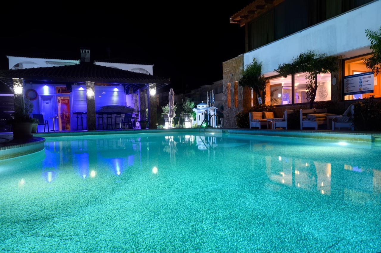 Skála Foúrkas Halkidiki Greek Pride Seafront Hotel מראה חיצוני תמונה