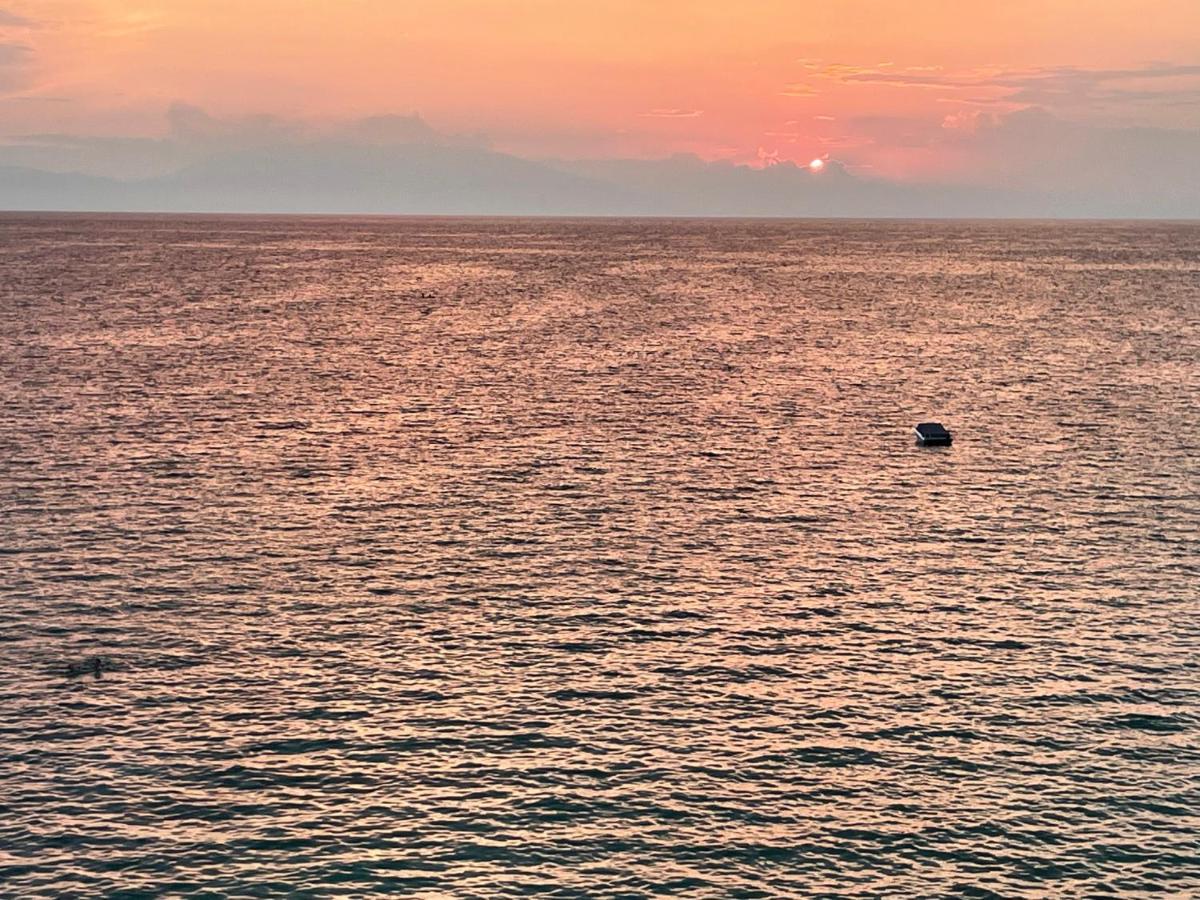 Skála Foúrkas Halkidiki Greek Pride Seafront Hotel מראה חיצוני תמונה